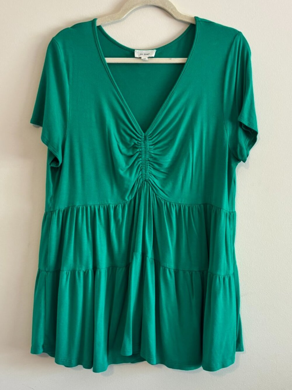 BE Stage Tiered Peplum Top Emerald Green Ruched V Neck Plus 1XL